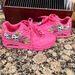 Skechers Neon Pink Skull Sneakers